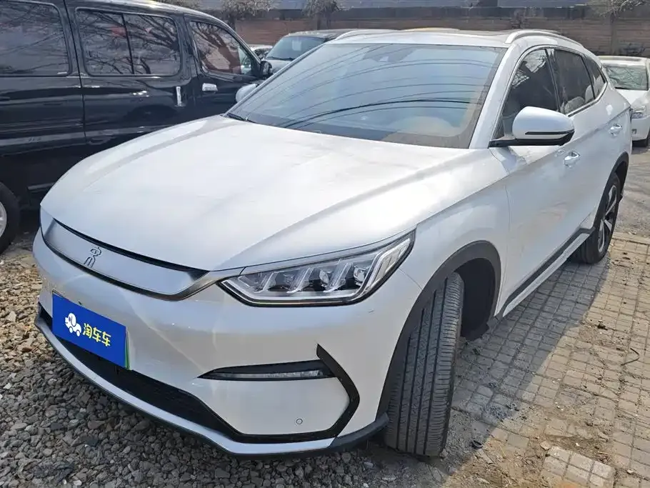 BYD PLUS New Energy — фото 1