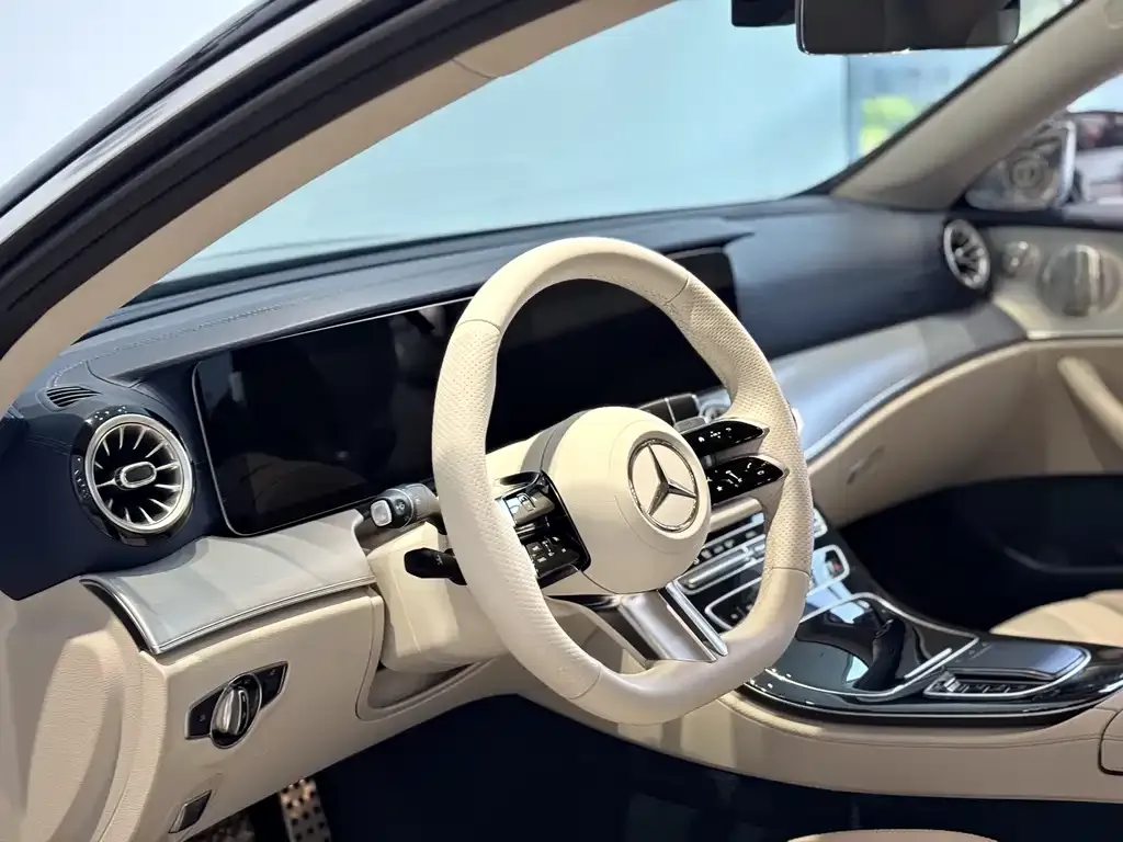 Mercedes-Benz E-Class (Import) — фото 8