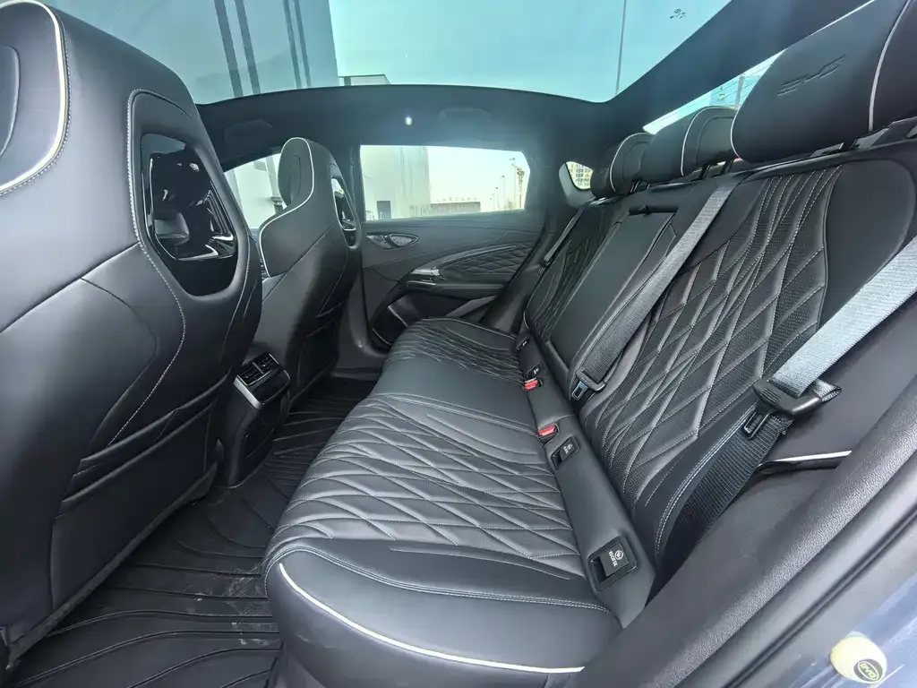 BYD Seal — фото 6