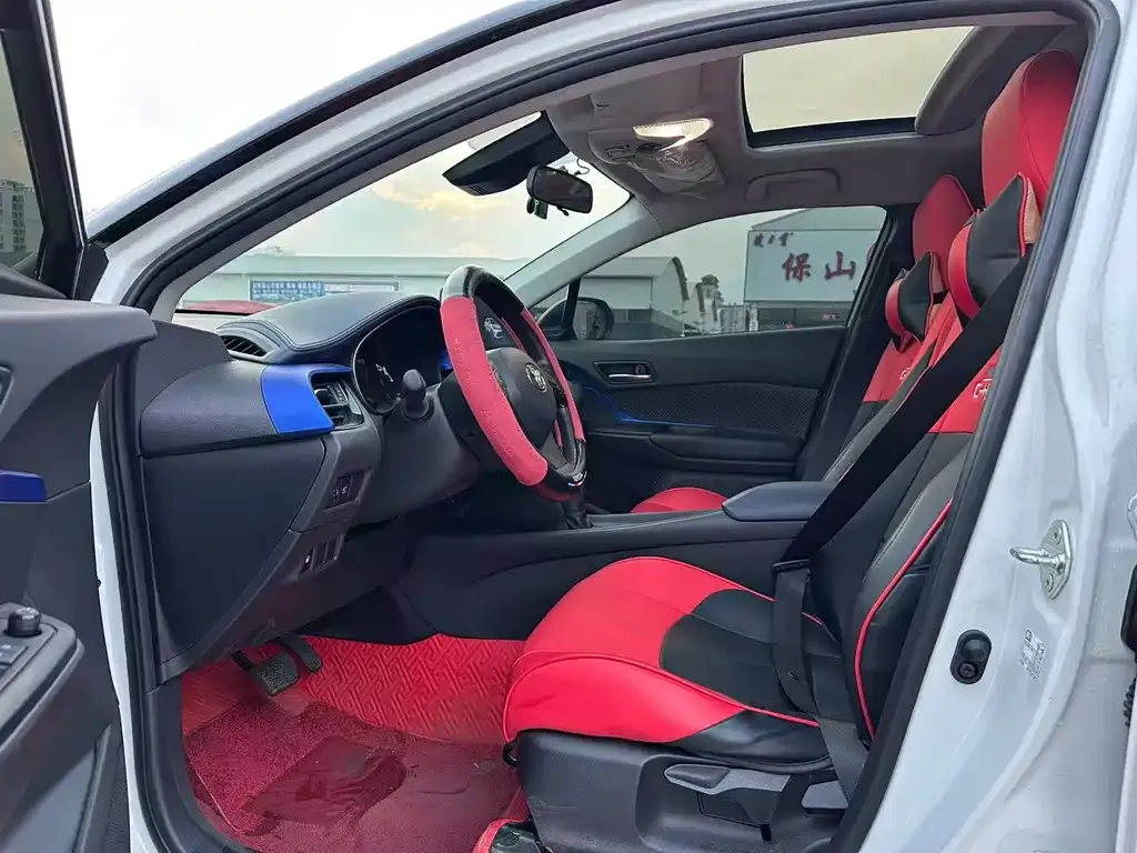 Toyota C-HR 2024 из CN, фото 3