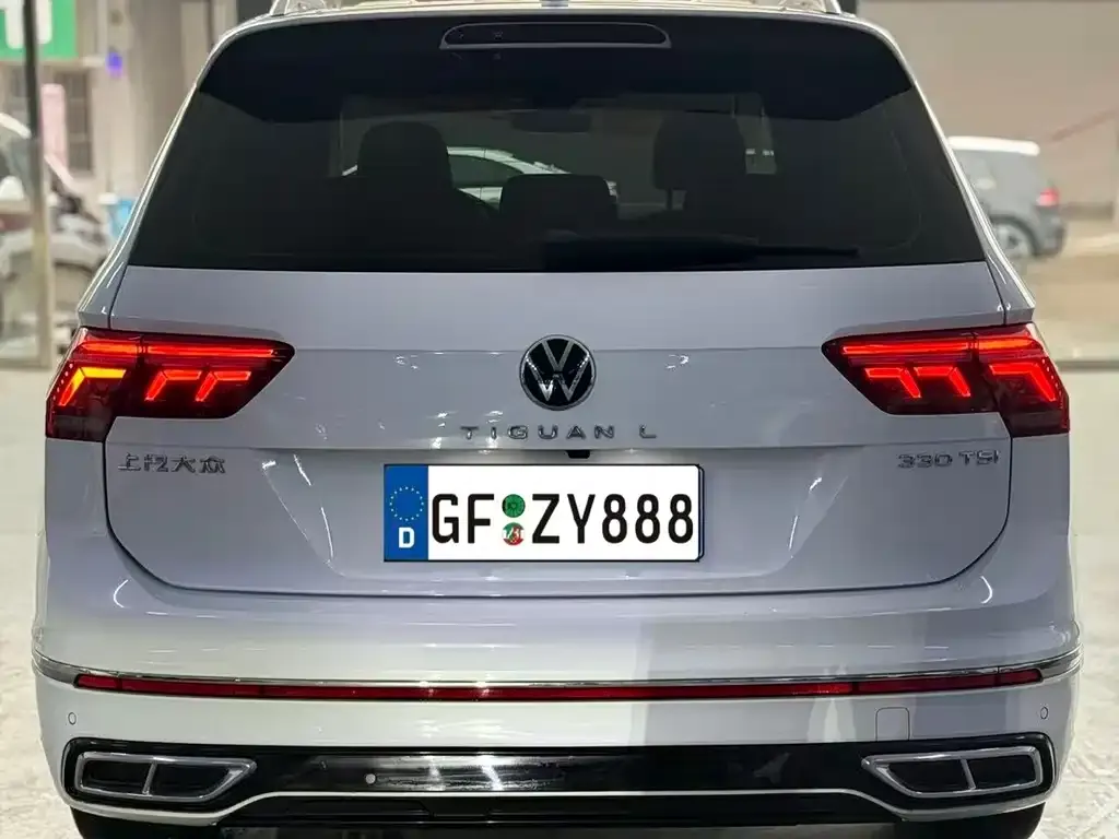 Volkswagen Tiguan L — фото 2