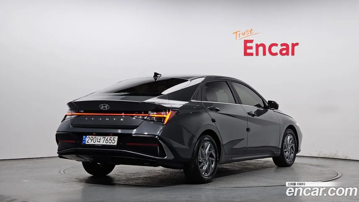 Hyundai AVANTE — фото 4