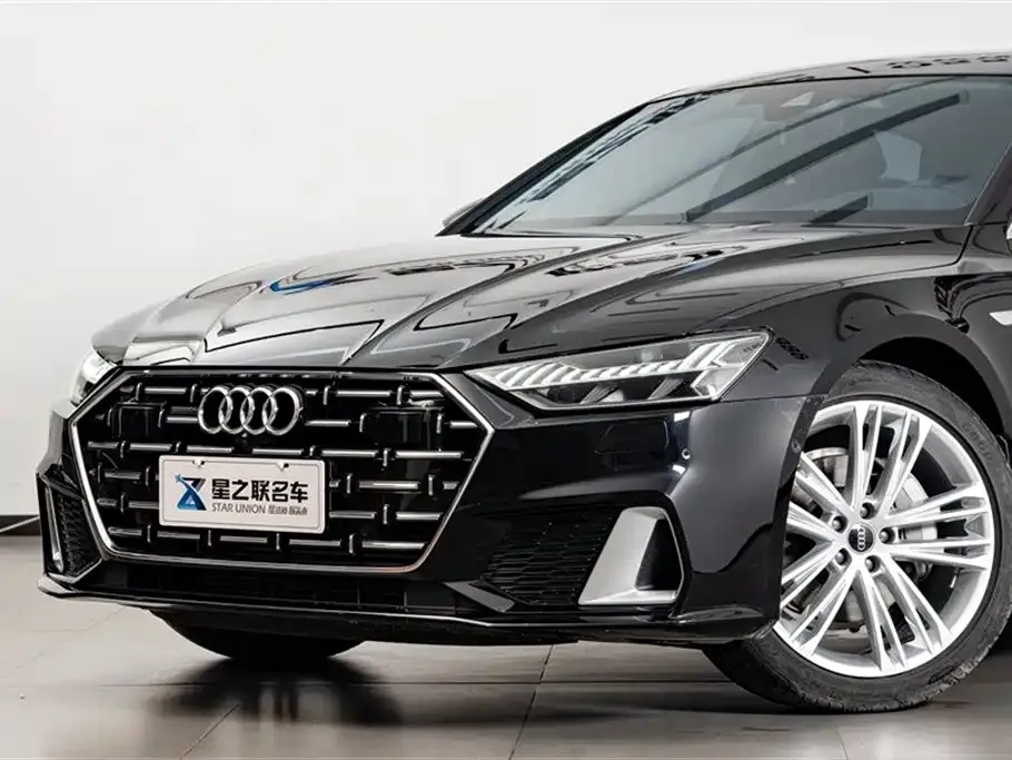 Audi A7L — фото 9