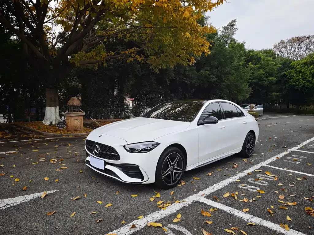 Mercedes-Benz C-Class — фото 1