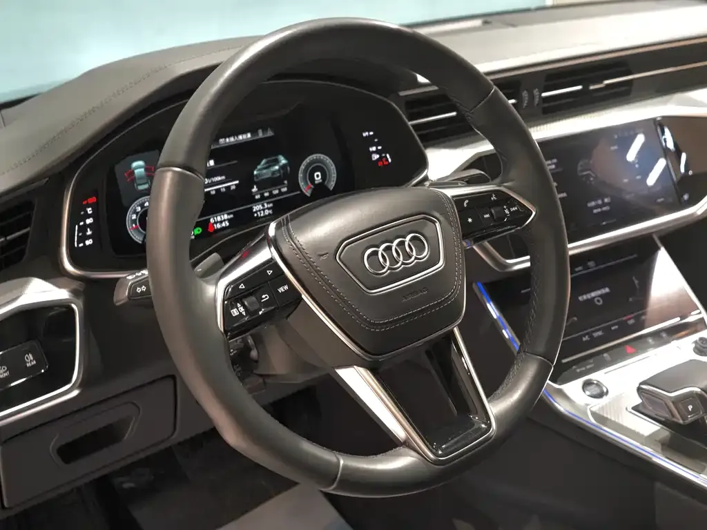 Audi A6L 2023 из CN, фото 10