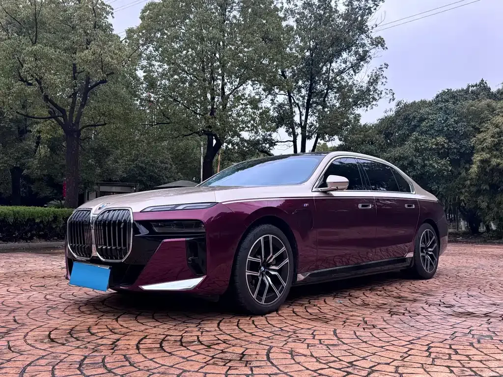 BMW i7 2024 из CN, фото 4