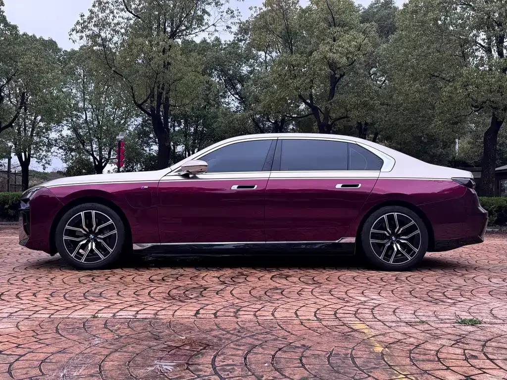 BMW i7 2024 из CN, фото 7