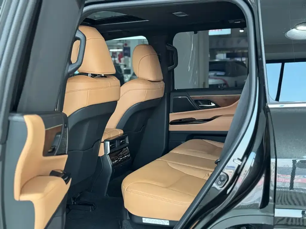 Lexus LX 2026 из CN, фото 10