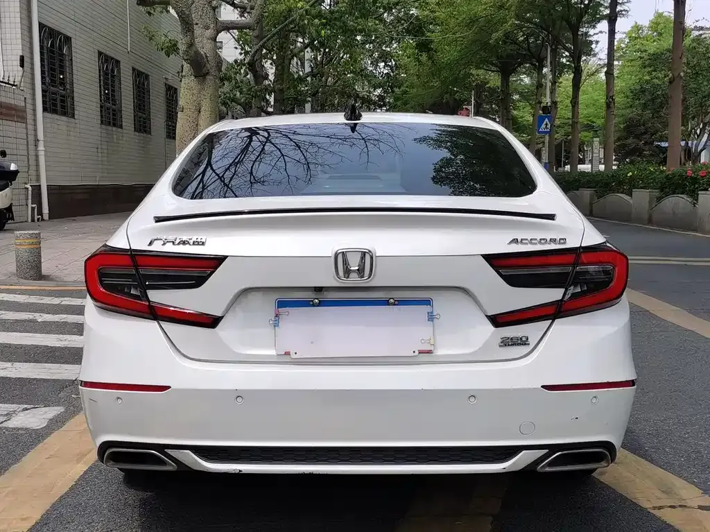 Honda Accord — фото 5