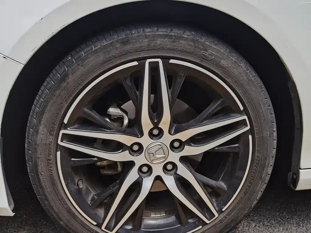 Honda Accord — фото 4