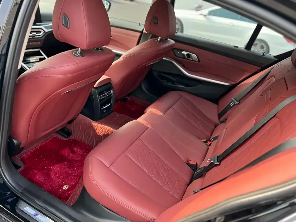 BMW 3 Series 2023 из CN, фото 3