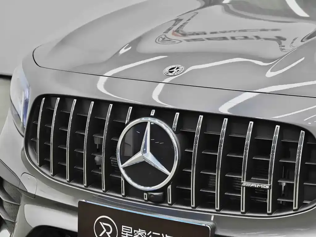 Mercedes-Benz GLB AMG — фото 10