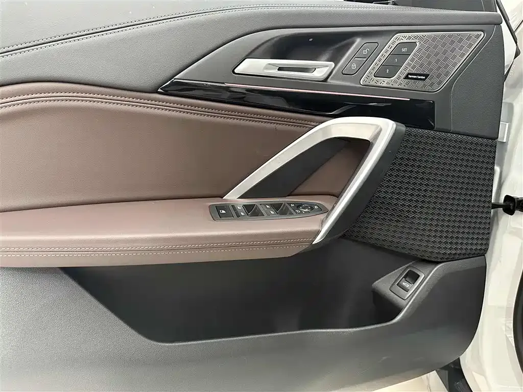 BMW X1 2024 из CN, фото 9