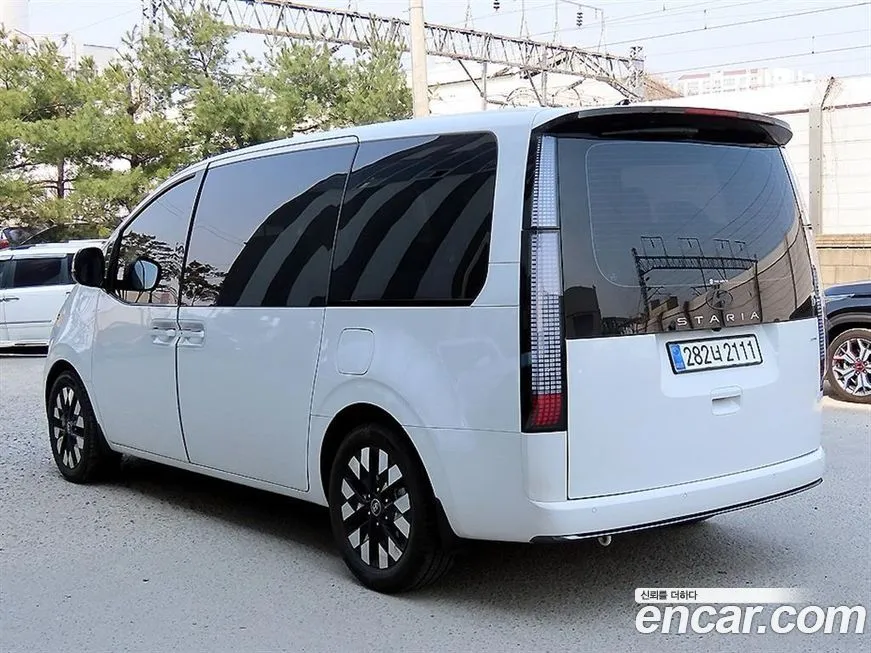 Hyundai Staria 2025 из KR, фото 3