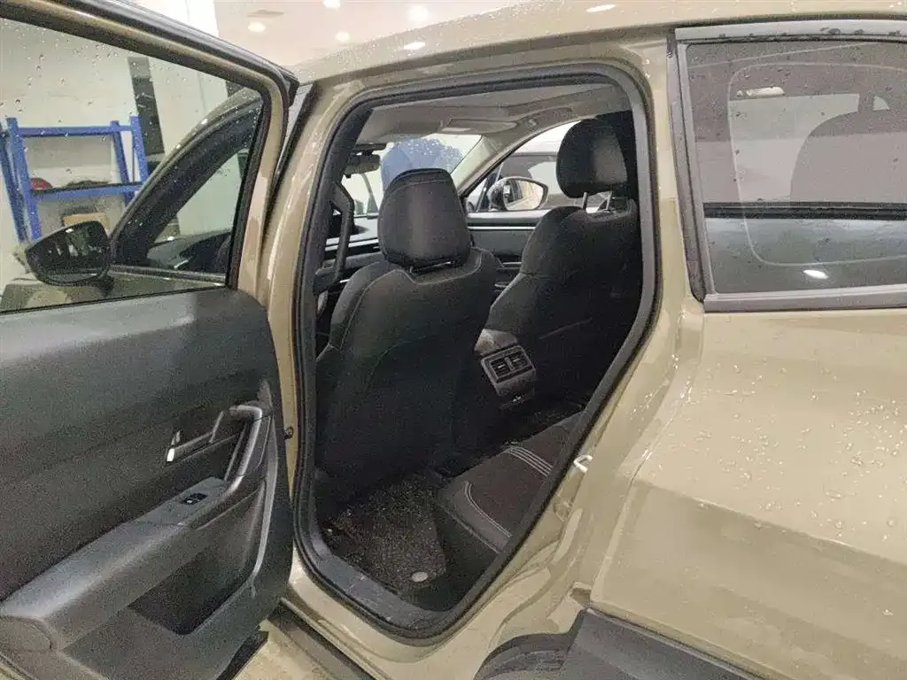 Mazda CX-50 2023 из CN, фото 8
