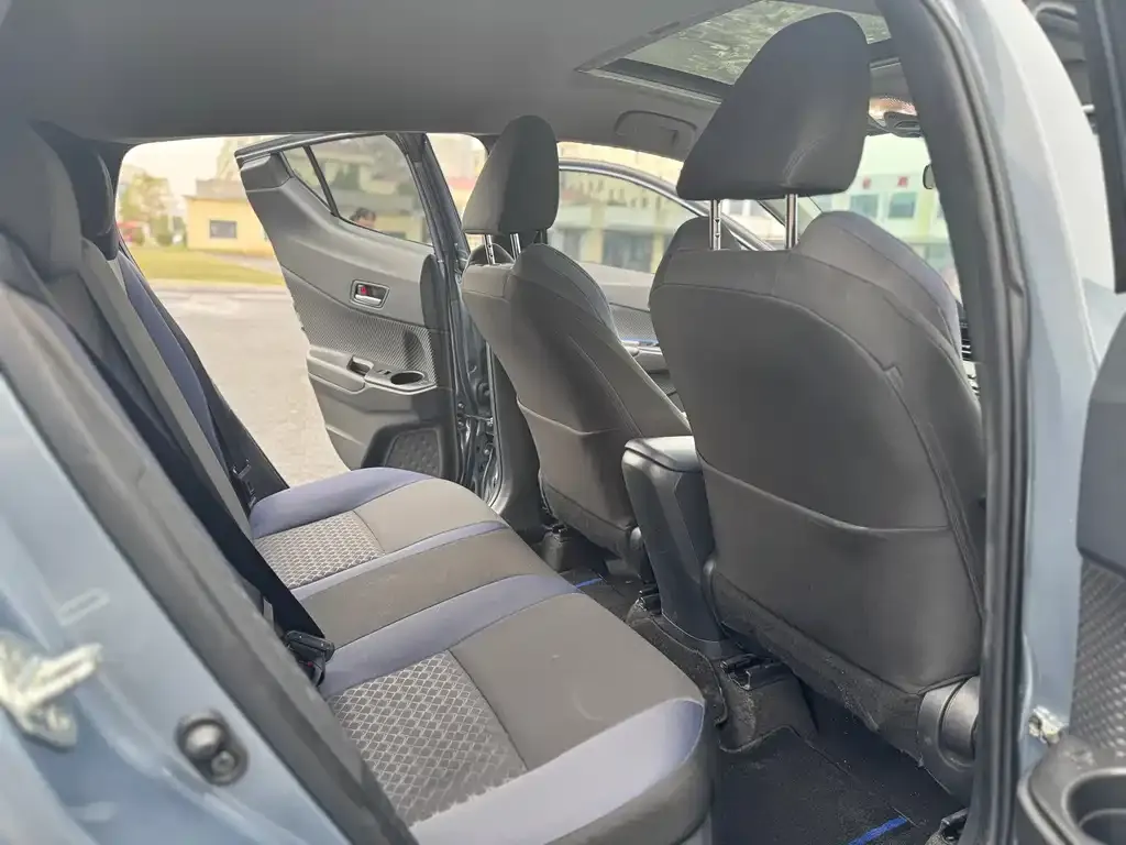 Toyota C-HR 2021 из CN, фото 2