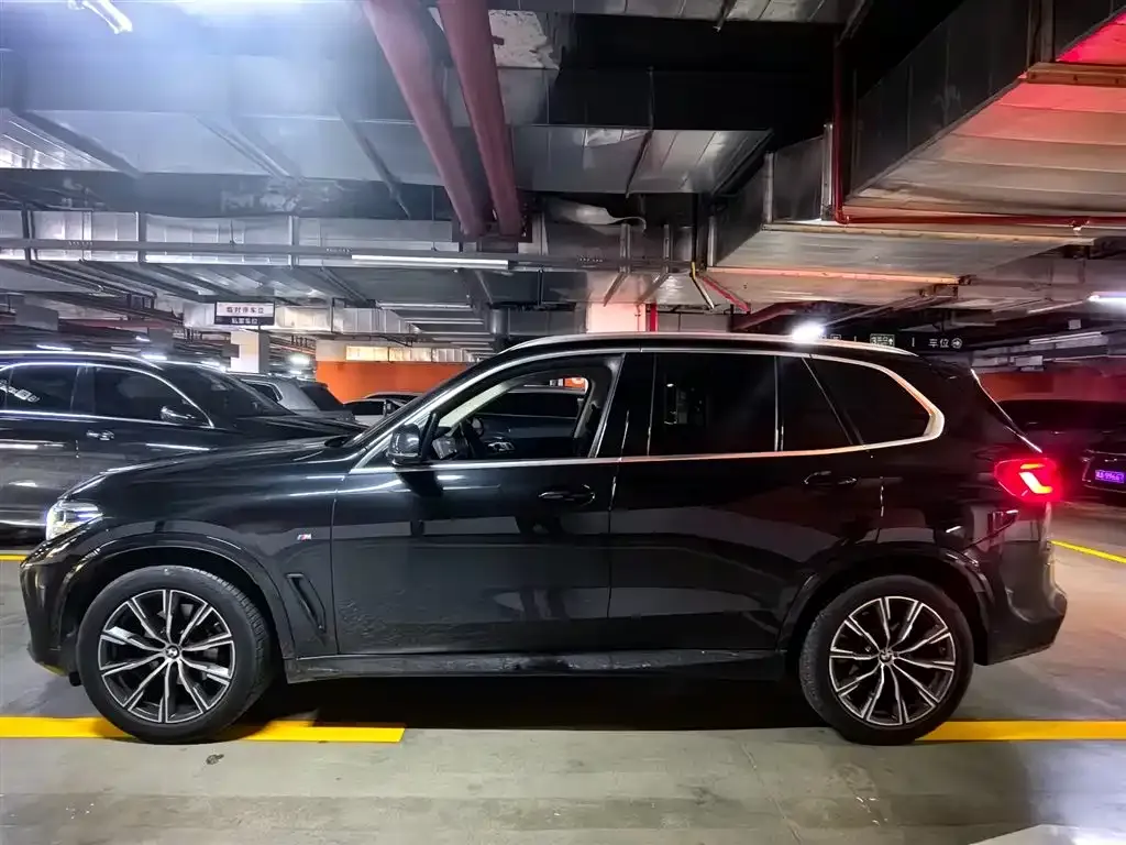 BMW X5 (Import) — фото 9