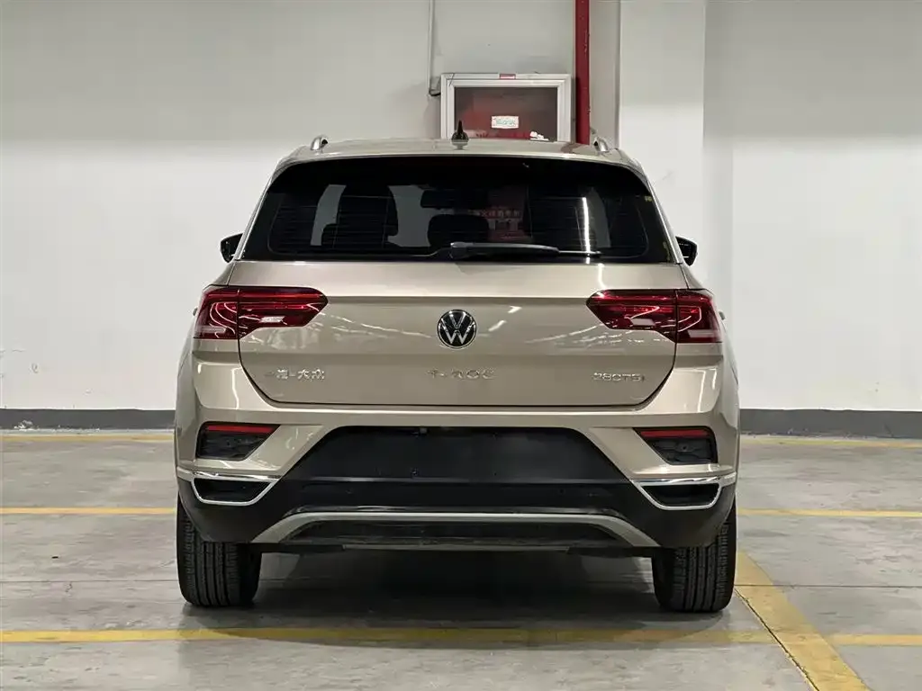 Volkswagen T-Roc — фото 3