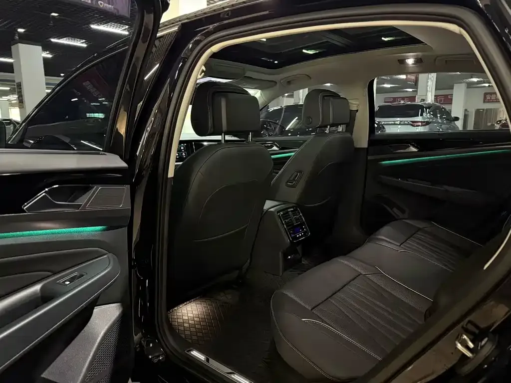 Volkswagen Passat — фото 5