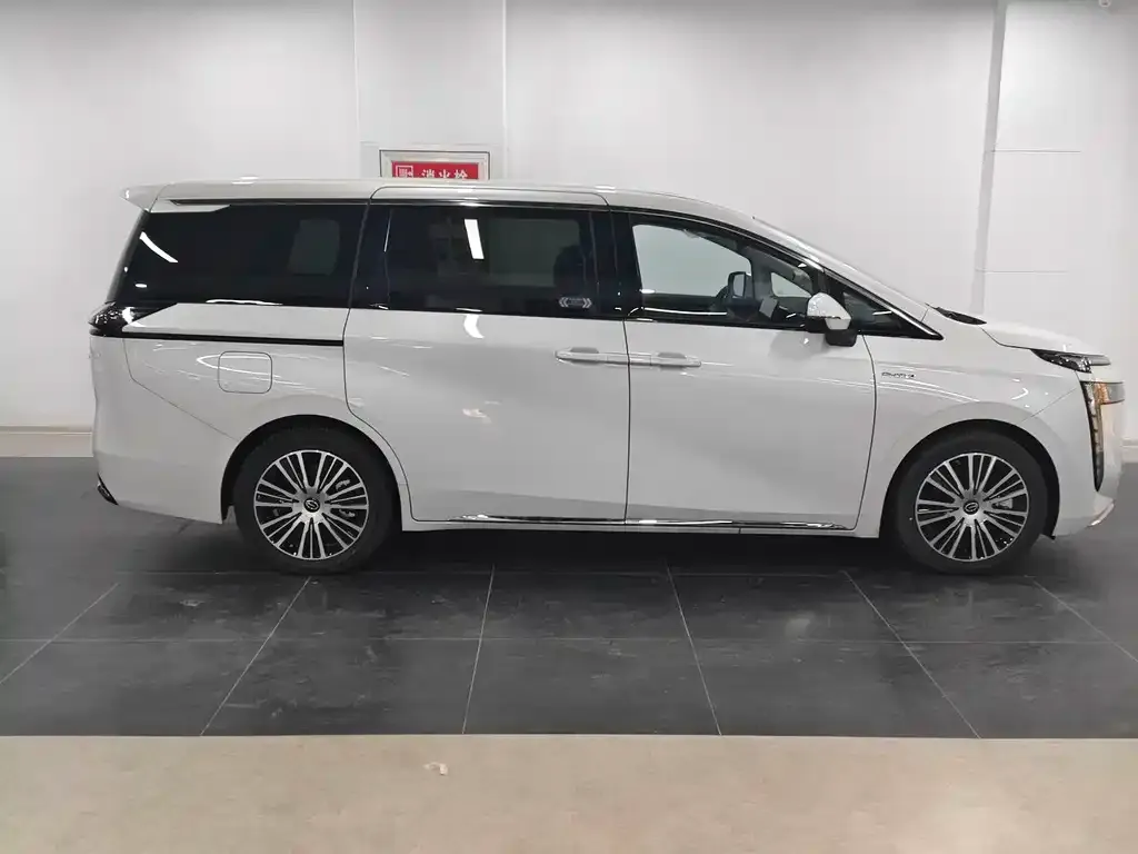GAC Motor 传祺E8 PHEV 2026 из CN, фото 2