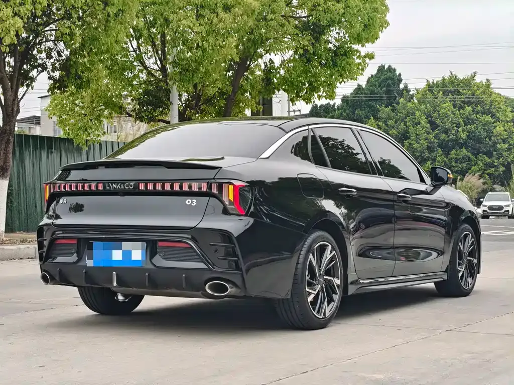 Lynk & Co 03 2023 из CN, фото 10