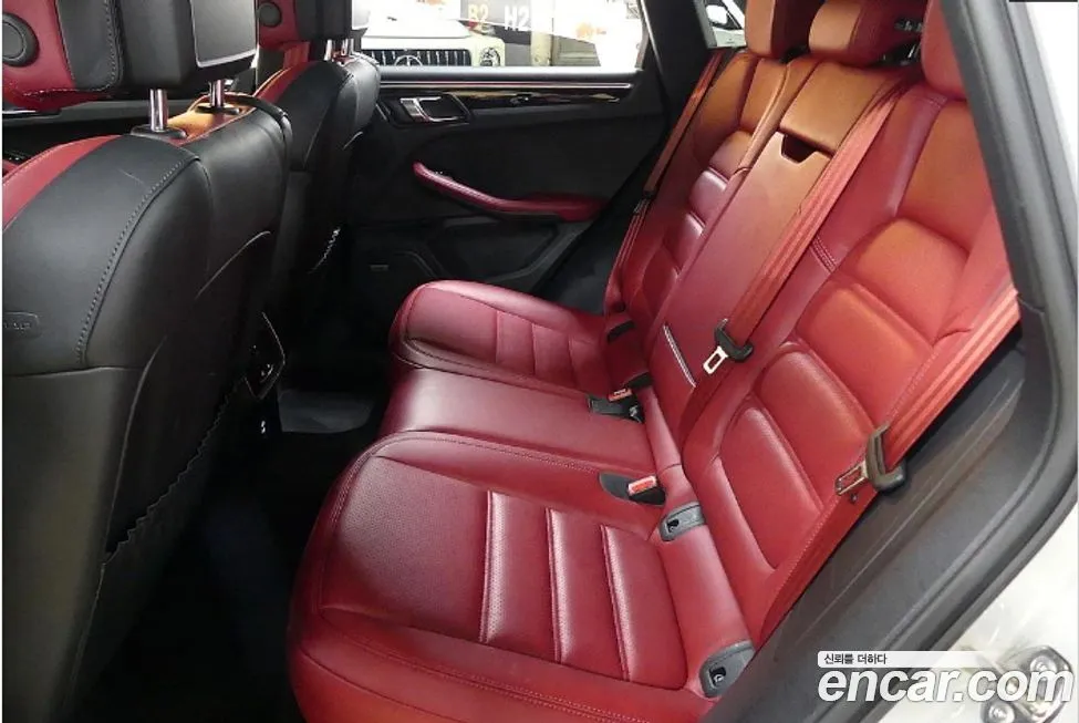 Porsche Macan 2024 из KR, фото 4