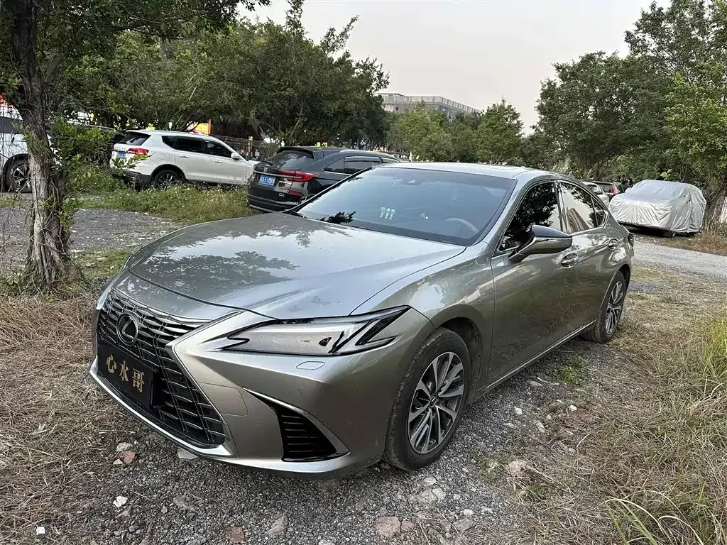 Lexus ES 2025 из CN, фото 1