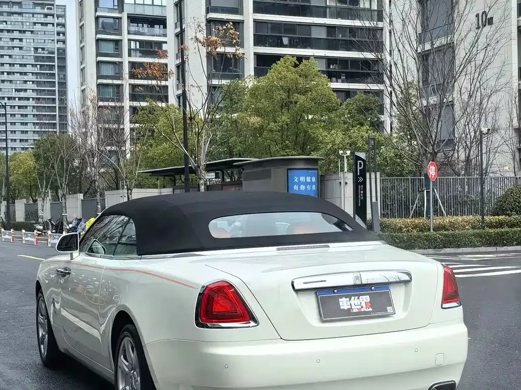 Rolls-Royce Dawn 2021 из CN, фото 6