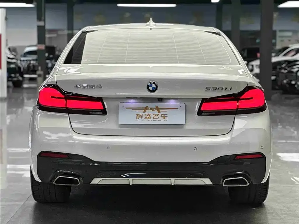 BMW 5 Series — фото 2