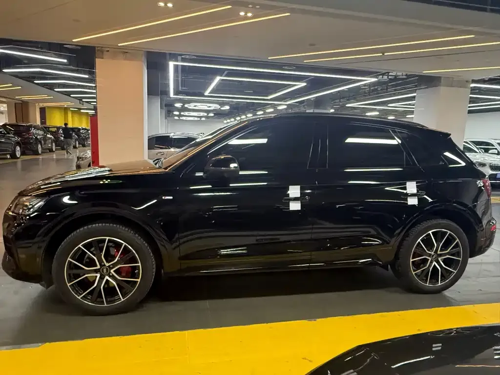 Audi Q5L 2023 из CN, фото 2