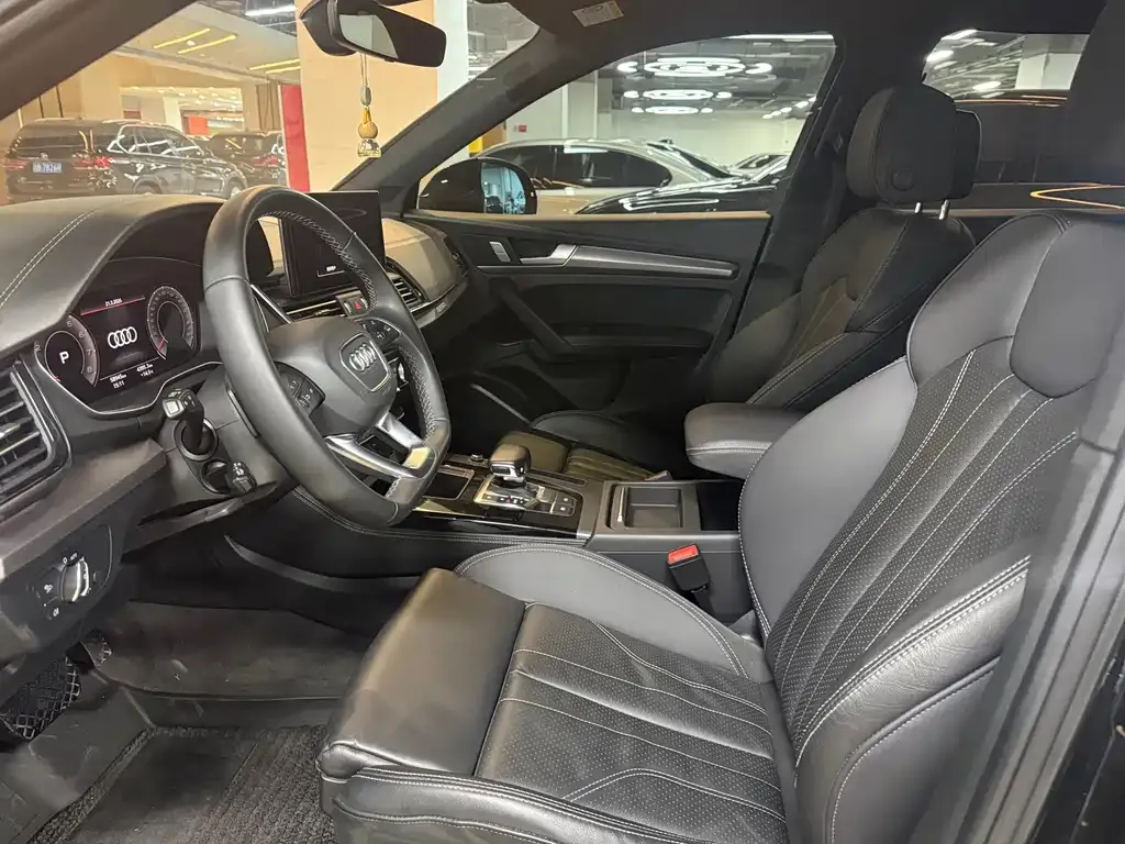 Audi Q5L 2023 из CN, фото 8