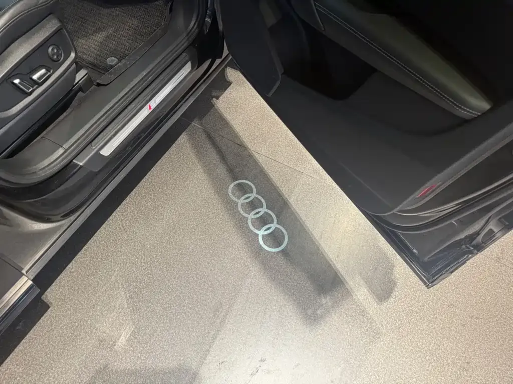 Audi Q5L 2023 из CN, фото 6