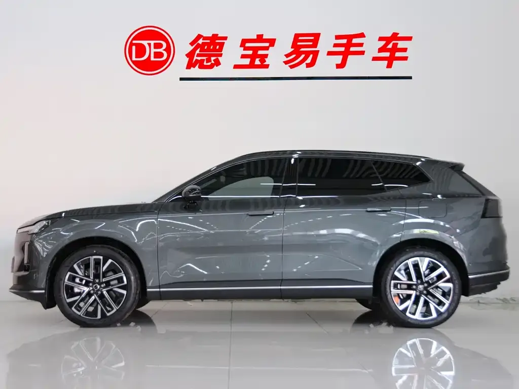 Volvo XC70 Plug-in Hybrid — фото 3