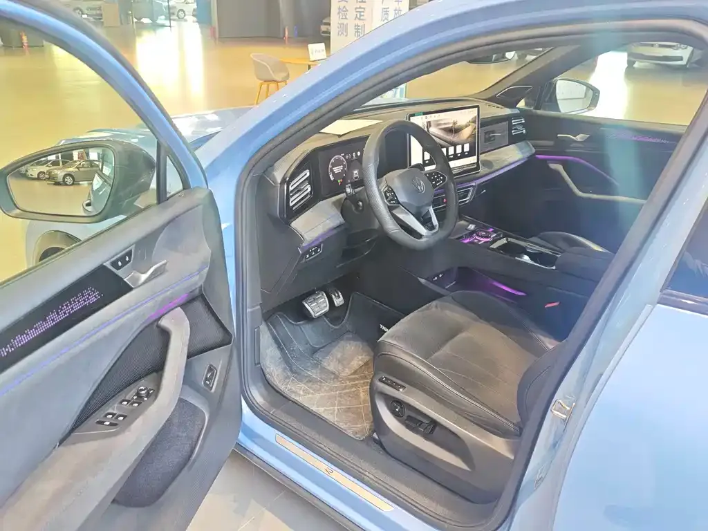 Volkswagen Tiguan L 2024 из CN, фото 9