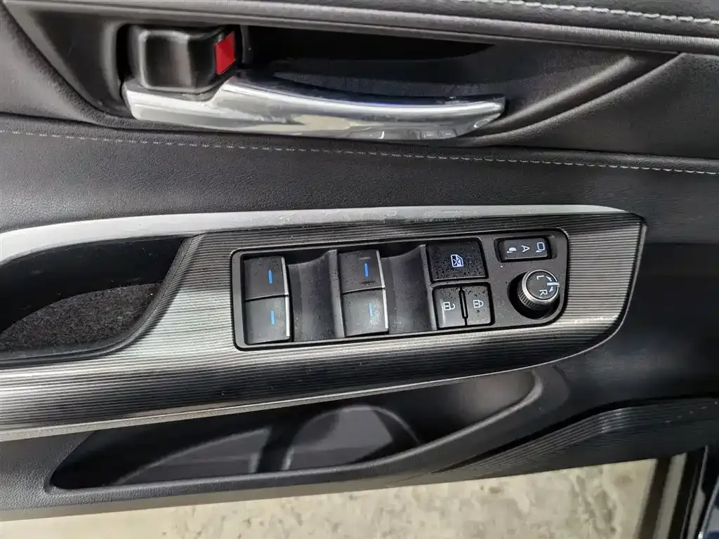 Toyota Harrier 2022 из CN, фото 6