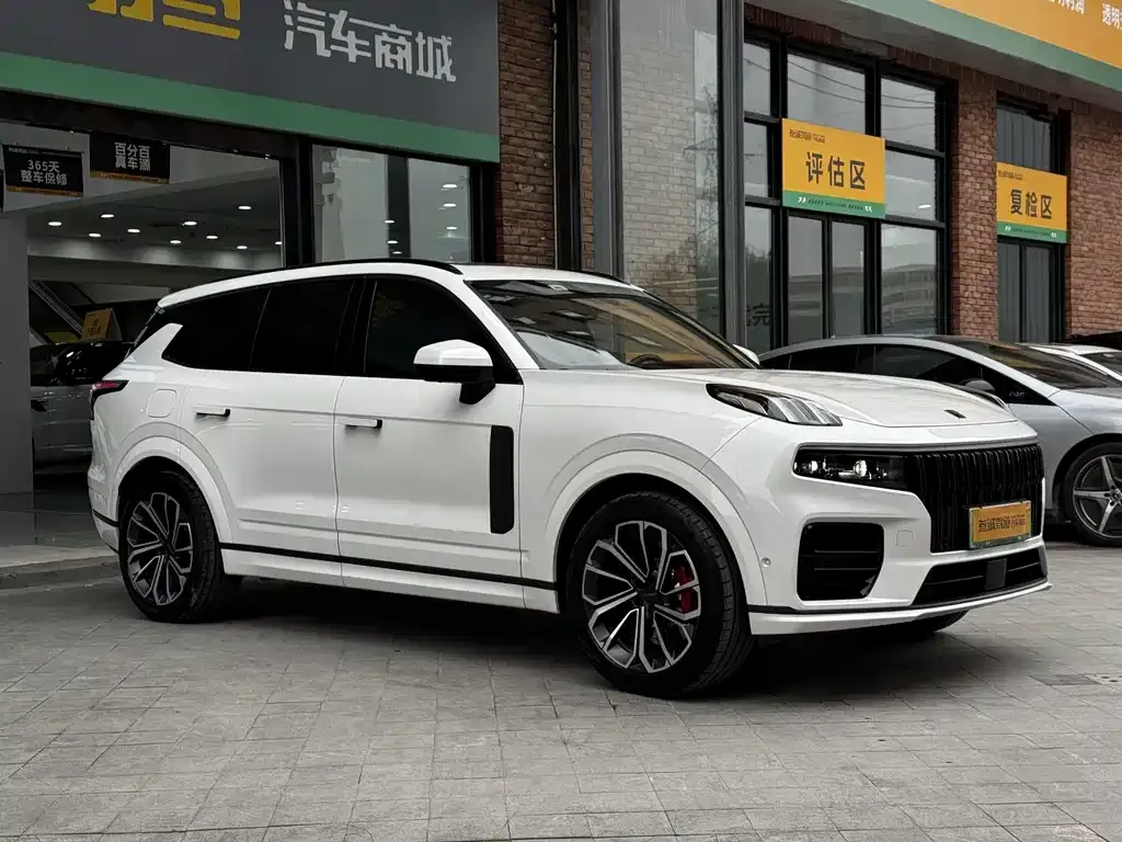 Lynk & Co 09 2023 из CN, фото 7
