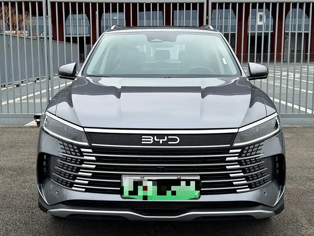 BYD Seal 05 DM-i — фото 7
