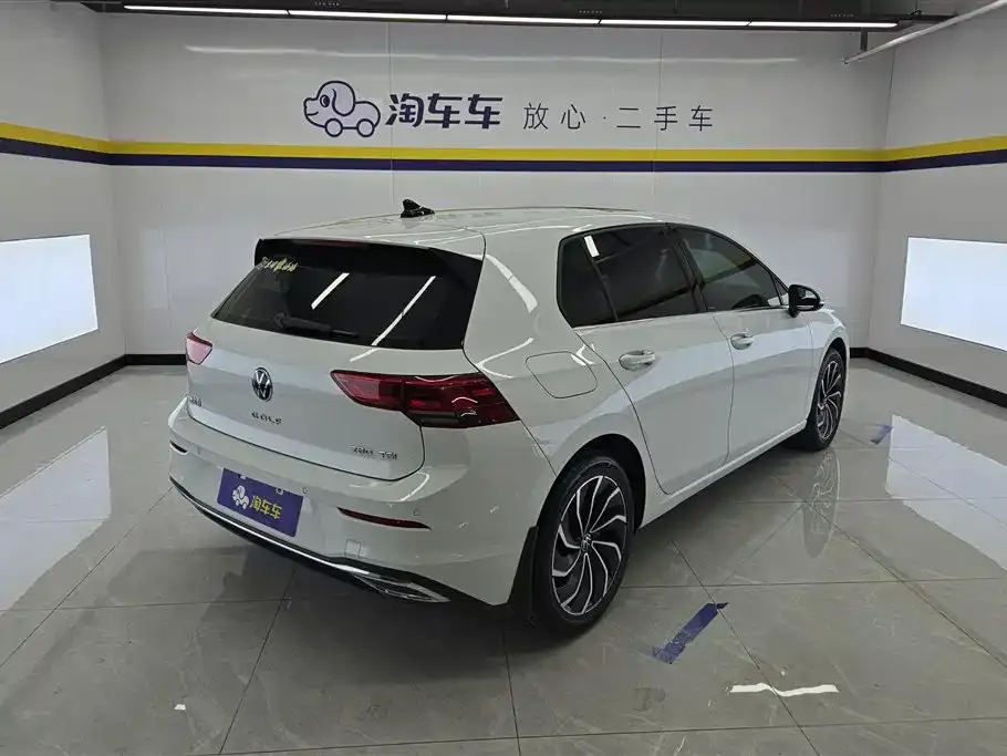 Volkswagen Golf 2021 из CN, фото 10