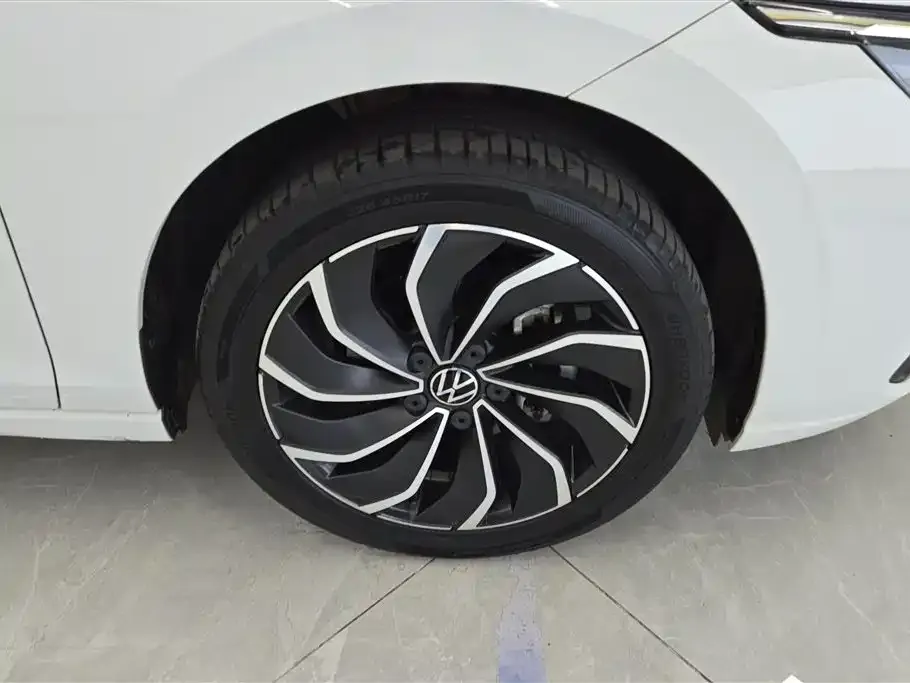 Volkswagen Golf 2021 из CN, фото 2