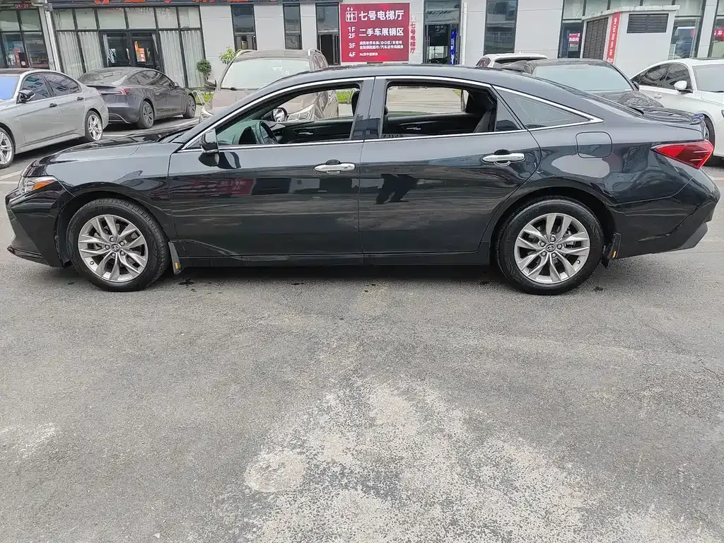 Toyota Avalon 2021 из CN, фото 9