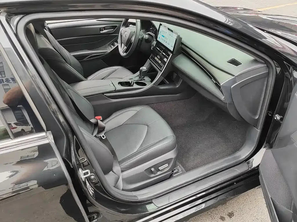 Toyota Avalon 2021 из CN, фото 4