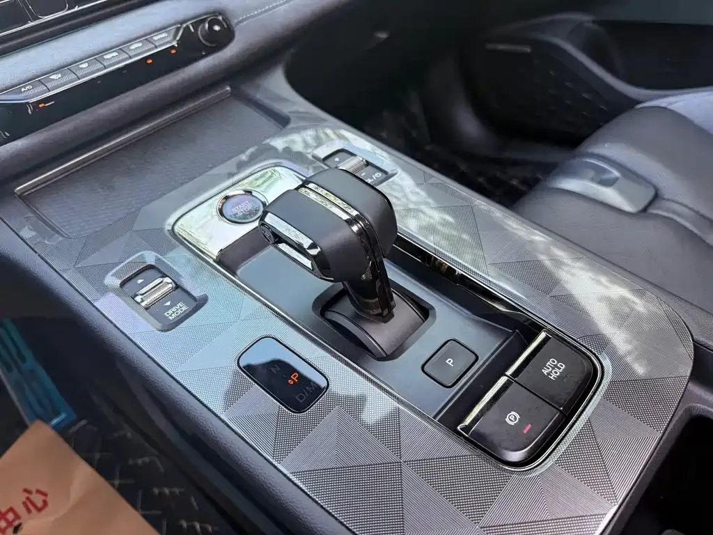 GAC Motor Shadow Leopard — фото 10