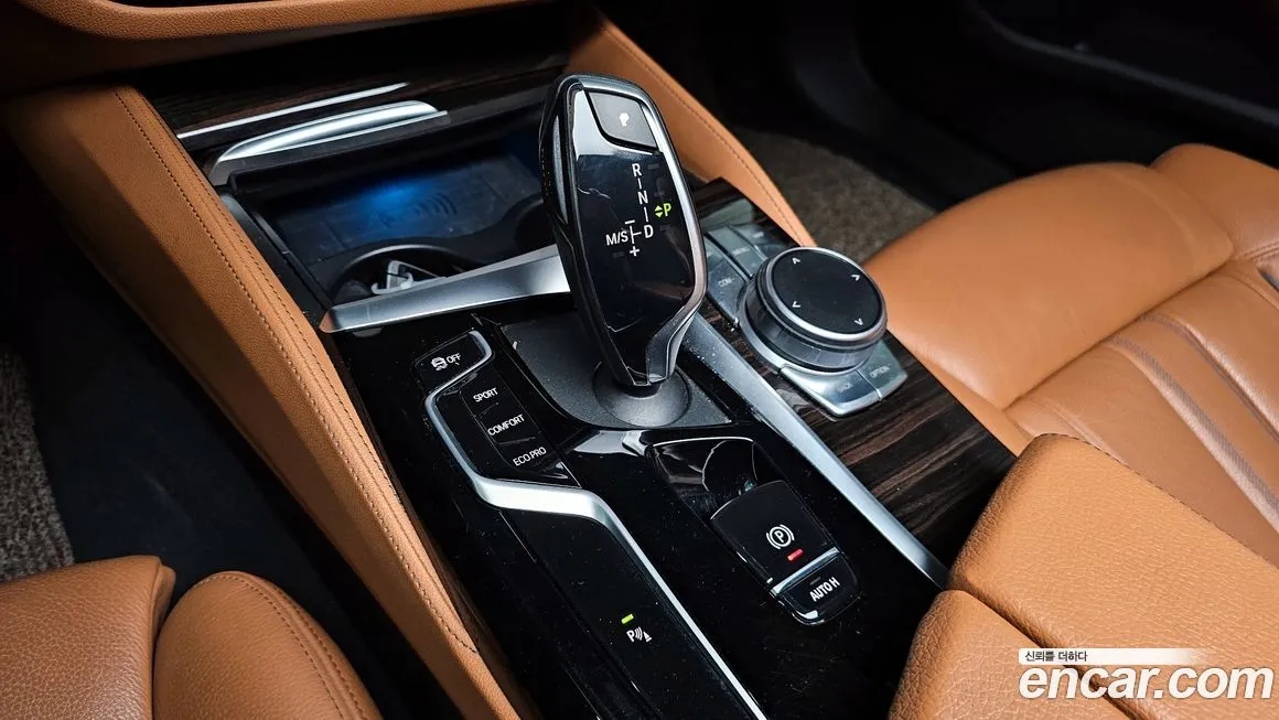 BMW 5-Series 2021 из KR, фото 9