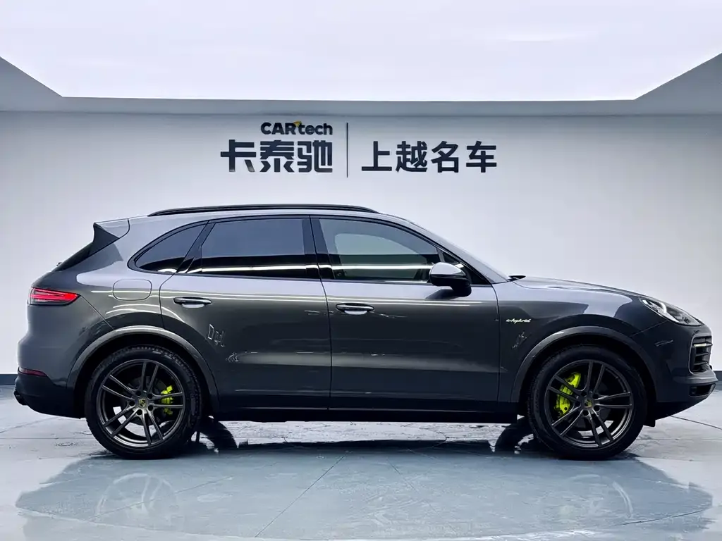 Porsche Cayenne Hybrid — фото 4