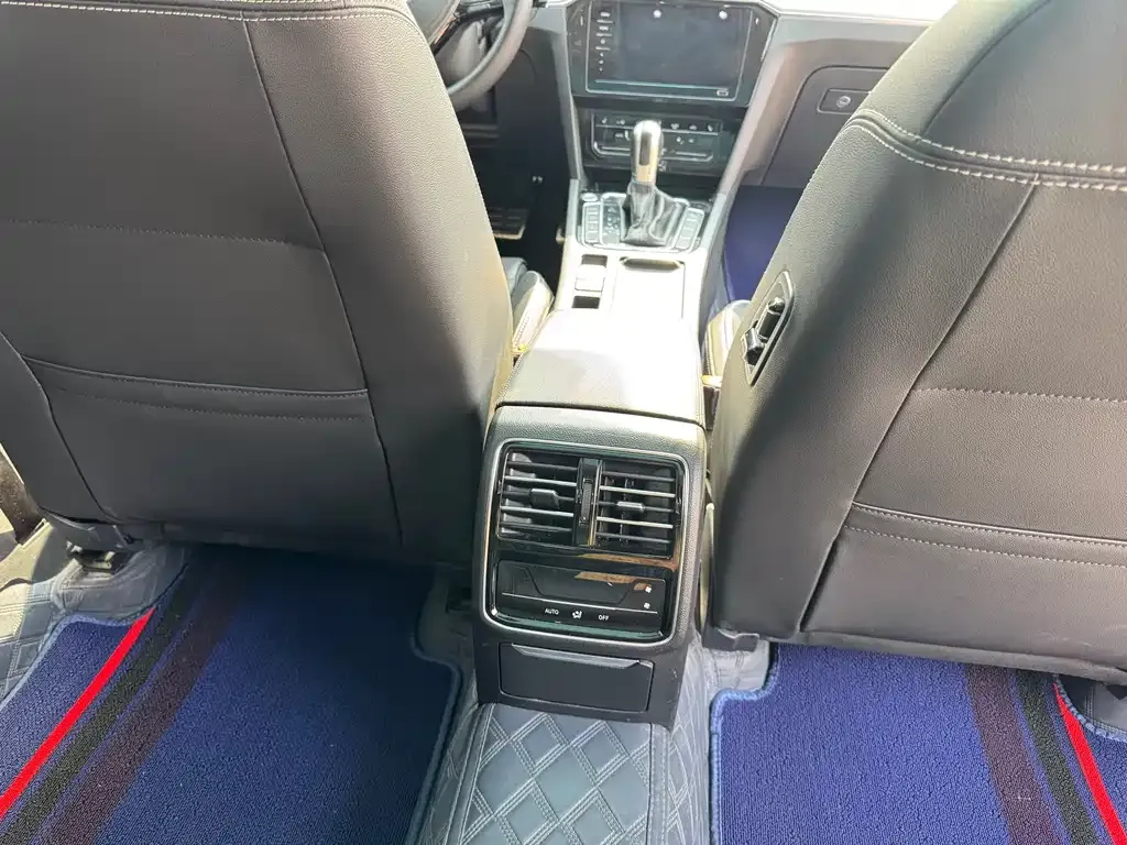 Volkswagen Magotan GTE PHEV 2021 из CN, фото 7