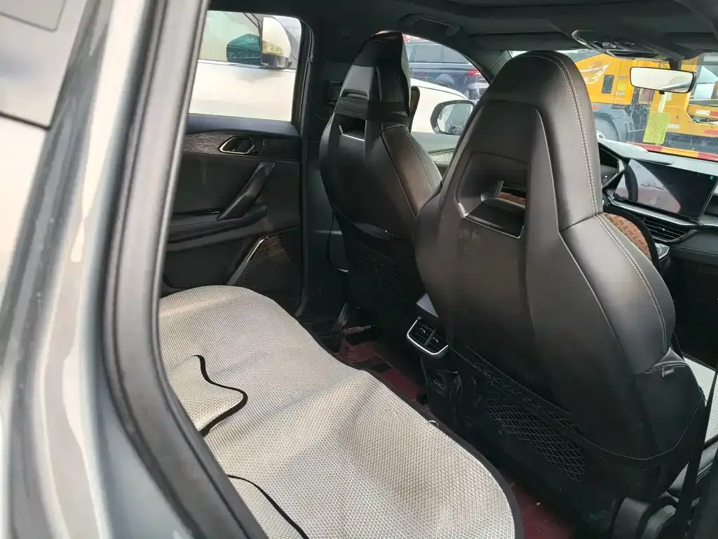 Lynk & Co 06 2023 из CN, фото 7