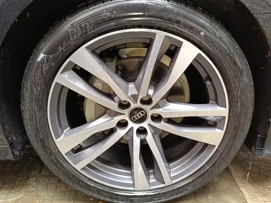 Audi A6L 2023 из CN, фото 6