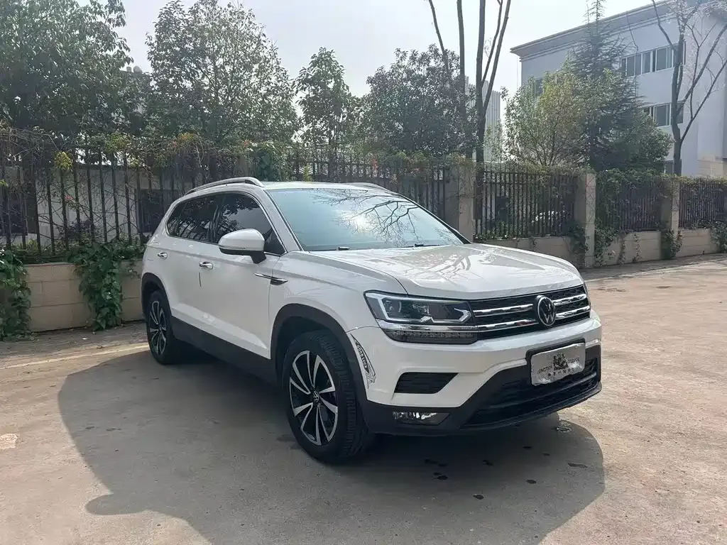 Volkswagen Tharu — фото 1
