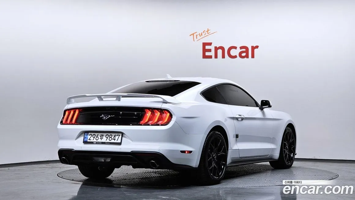 Ford Mustang 2022 из KR, фото 2
