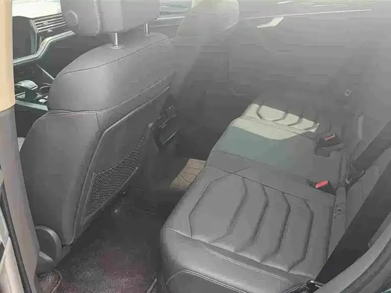 Volkswagen Touareg 2023 из CN, фото 3
